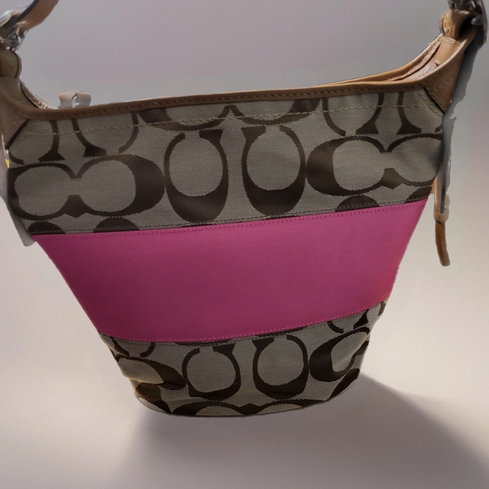 Coach Rugby Stripe Signature Duffle Bag. - Picture 7 of 9